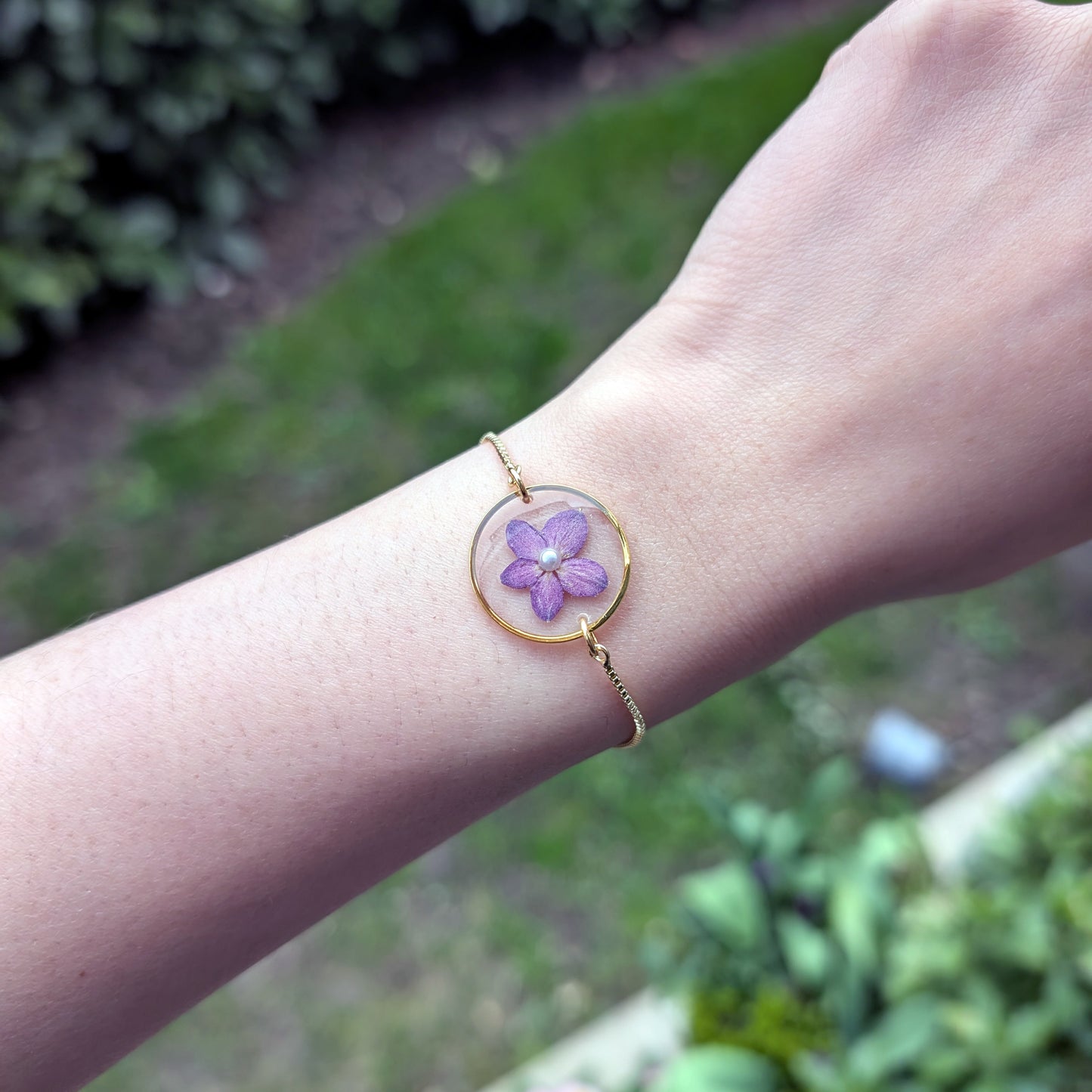 Hydrangea Real Flower Adjustable Bracelet - 18K Gold Plated Bracelet