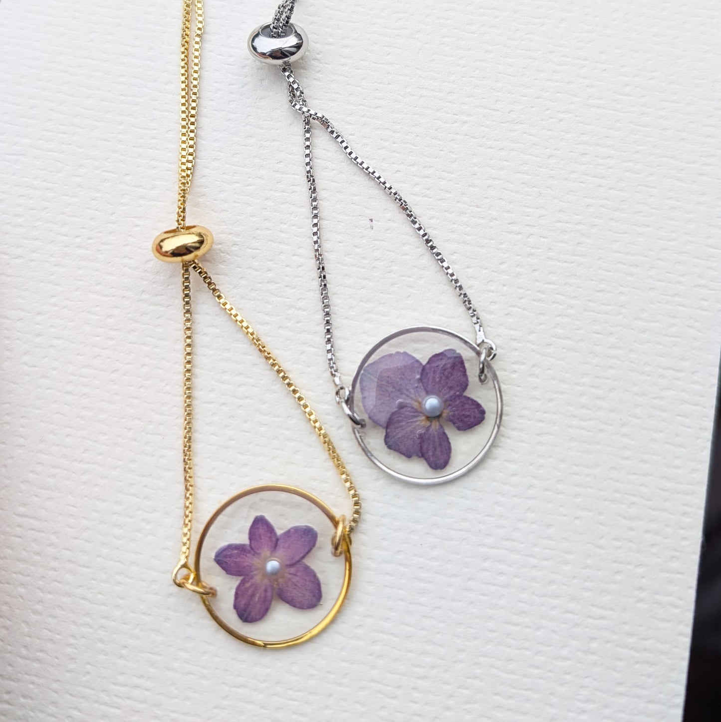 Hydrangea Real Flower Adjustable Bracelet - 18K Gold Plated Bracelet