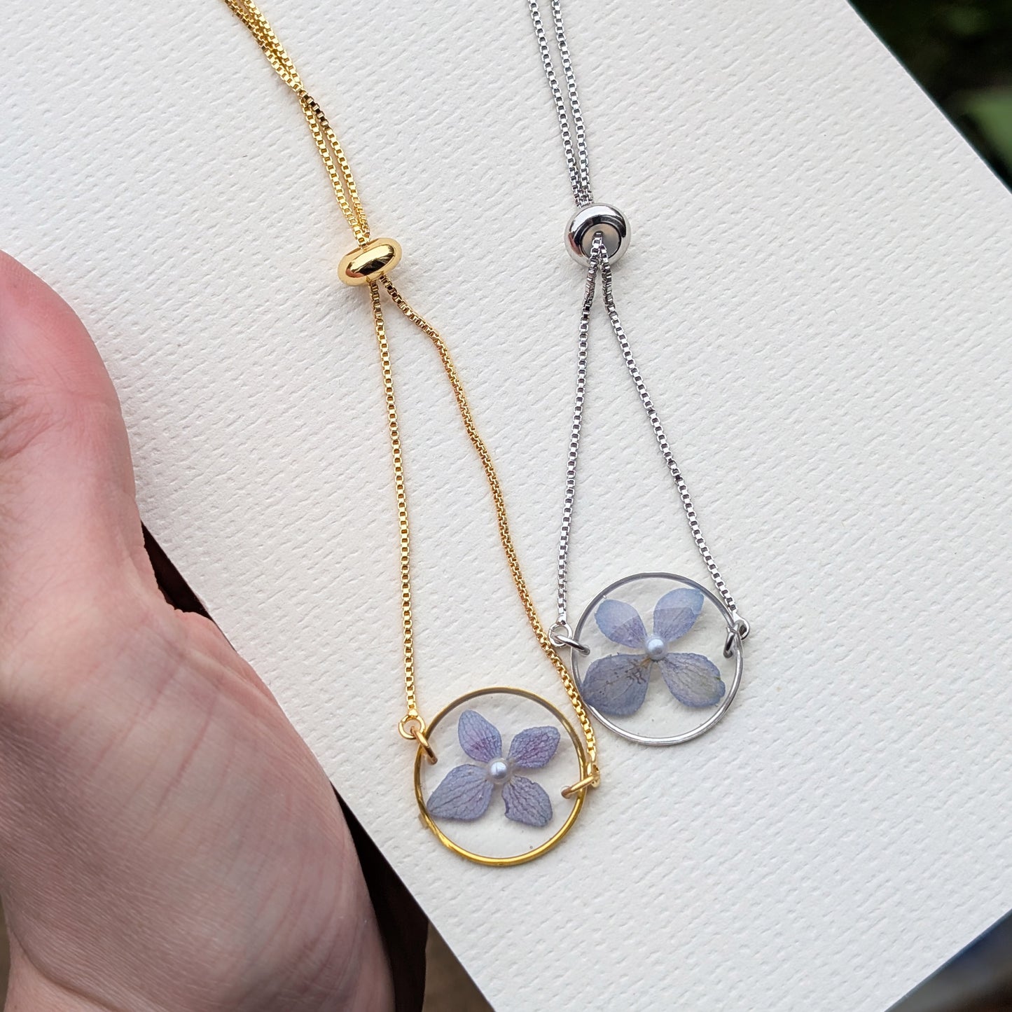 Hydrangea Real Flower Adjustable Bracelet - 18K Gold Plated Bracelet
