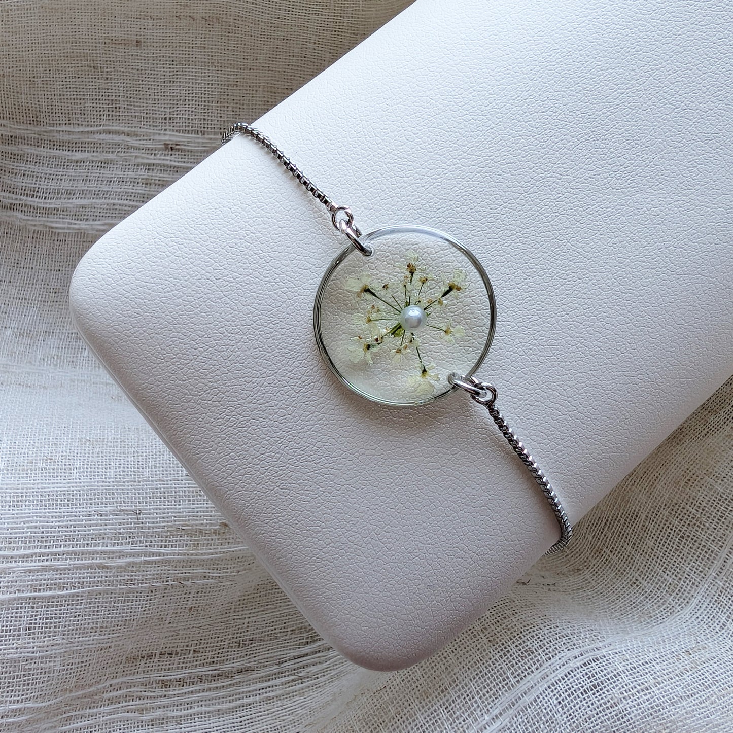 Protection Queen Anne’s Lace Bracelet | Platinum Plated Real Flower Jewellery