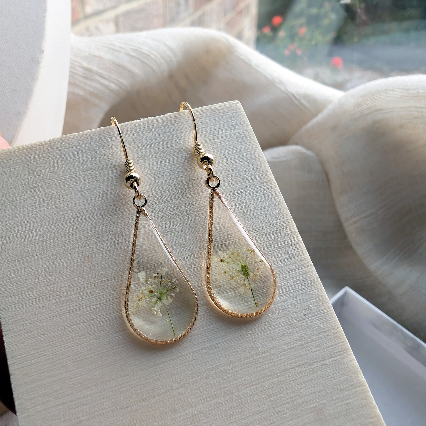 Protection | Queen Anne's Lace Waterdrop Earrings | Gold Plated