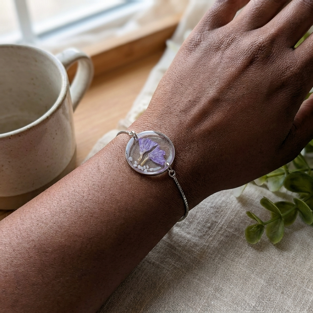 Sea Lavender Framed Platinum Plated Bracelet with Mother of Pearl | Tranquility