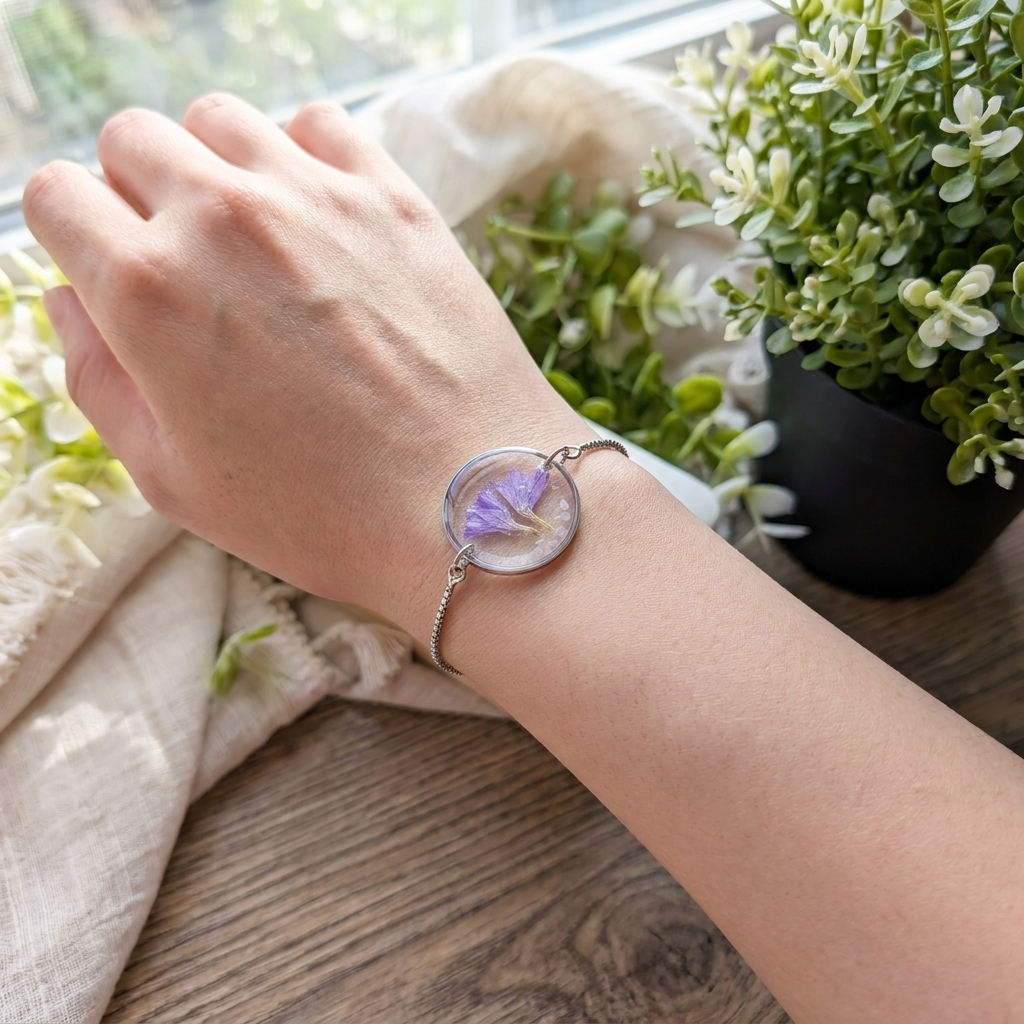 Sea Lavender Framed Platinum Plated Bracelet with Mother of Pearl | Tranquility