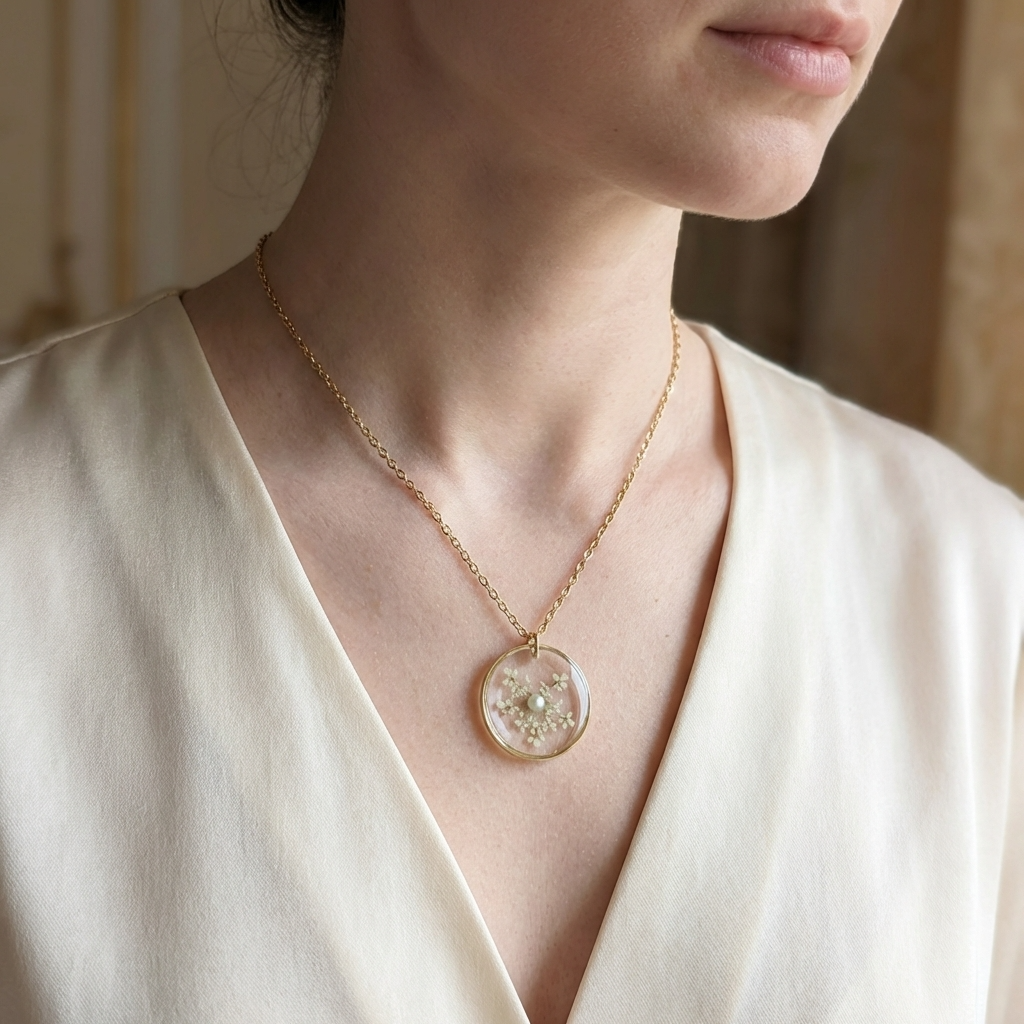Queen Anne’s Lace Gold Plated Stainless Steel Necklace with Pearl | Protection
