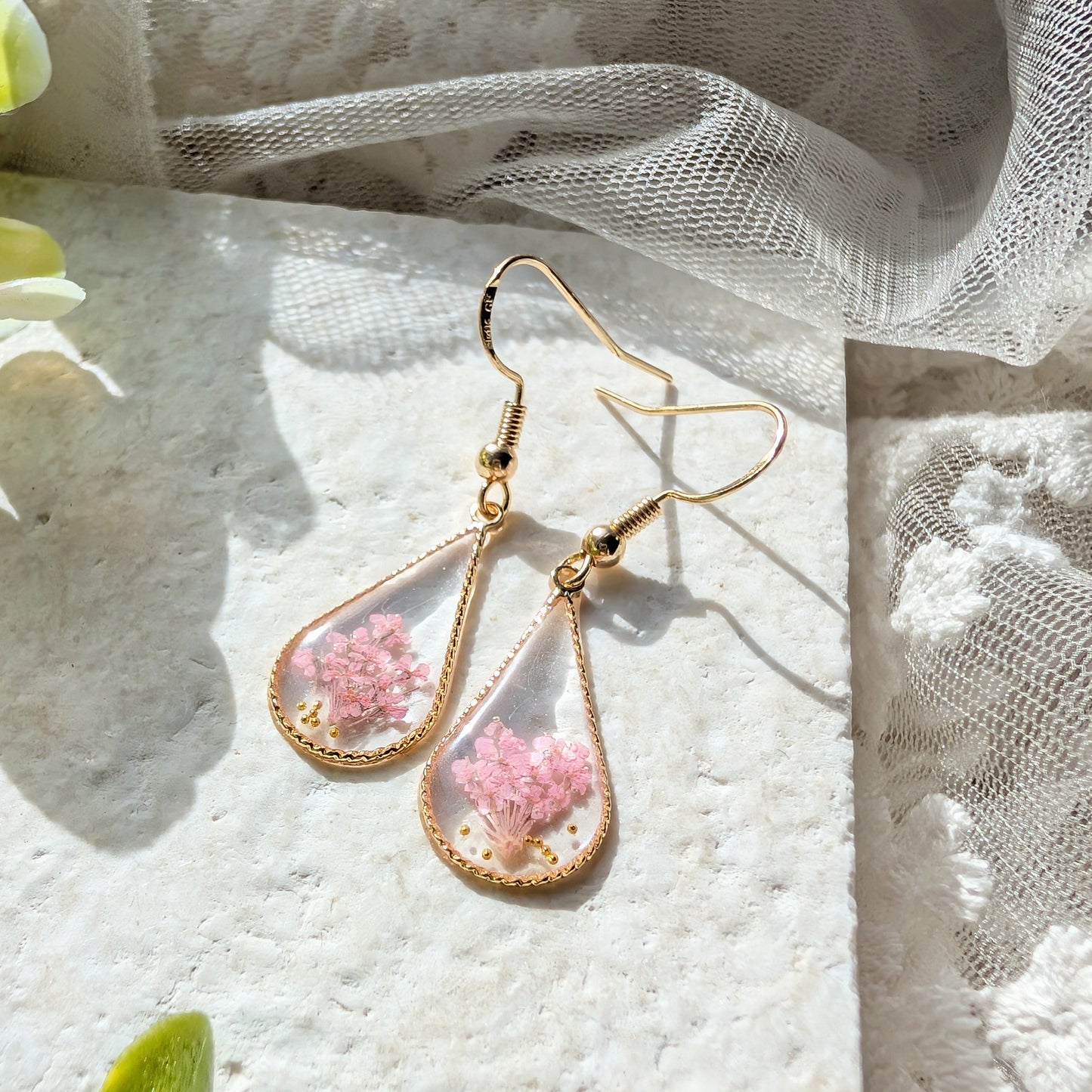 Pink Queen Anne’s Lace Waterdrop Gold Plated Earrings | Protection