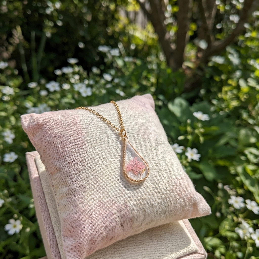 Pink Queen Anne’s Lace Teardrop Gold Plated Necklace | Protection