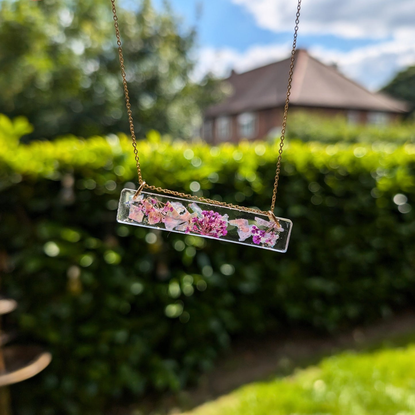 Pink Queen Anne’s Lace Real Flower Handmade Transparent Bar Necklace