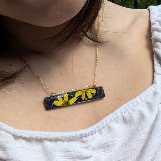 Dark Navy Lesser Celandine Real Flower Handmade Bar Necklace