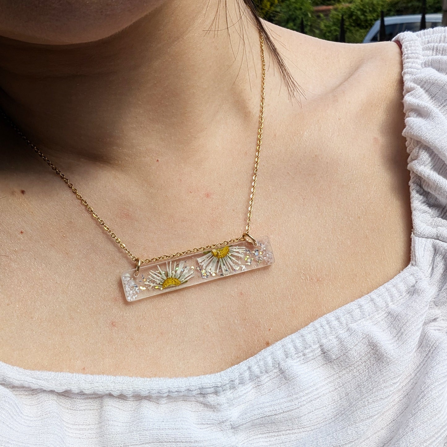 Transparent Daisy Real Flower Handmade Bar Necklace