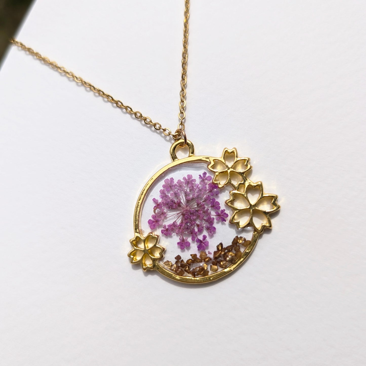 Purple Queen Anne’s Lace in Transparent Background Real Flower Gold Plated Framed Charm Necklace