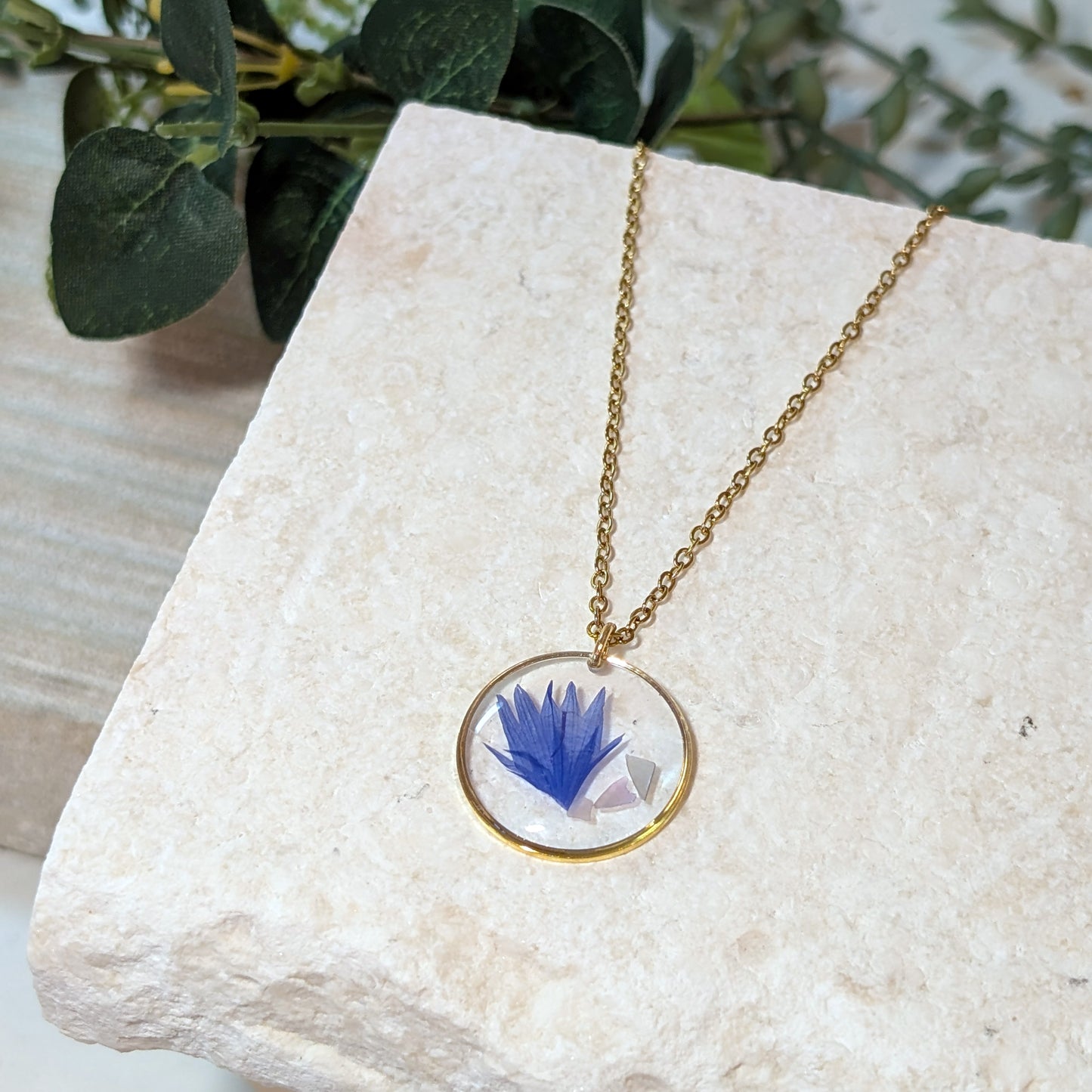 Blue Cornflower & Seashell Flake Necklace – 18K Gold Plated Botanical Pendant