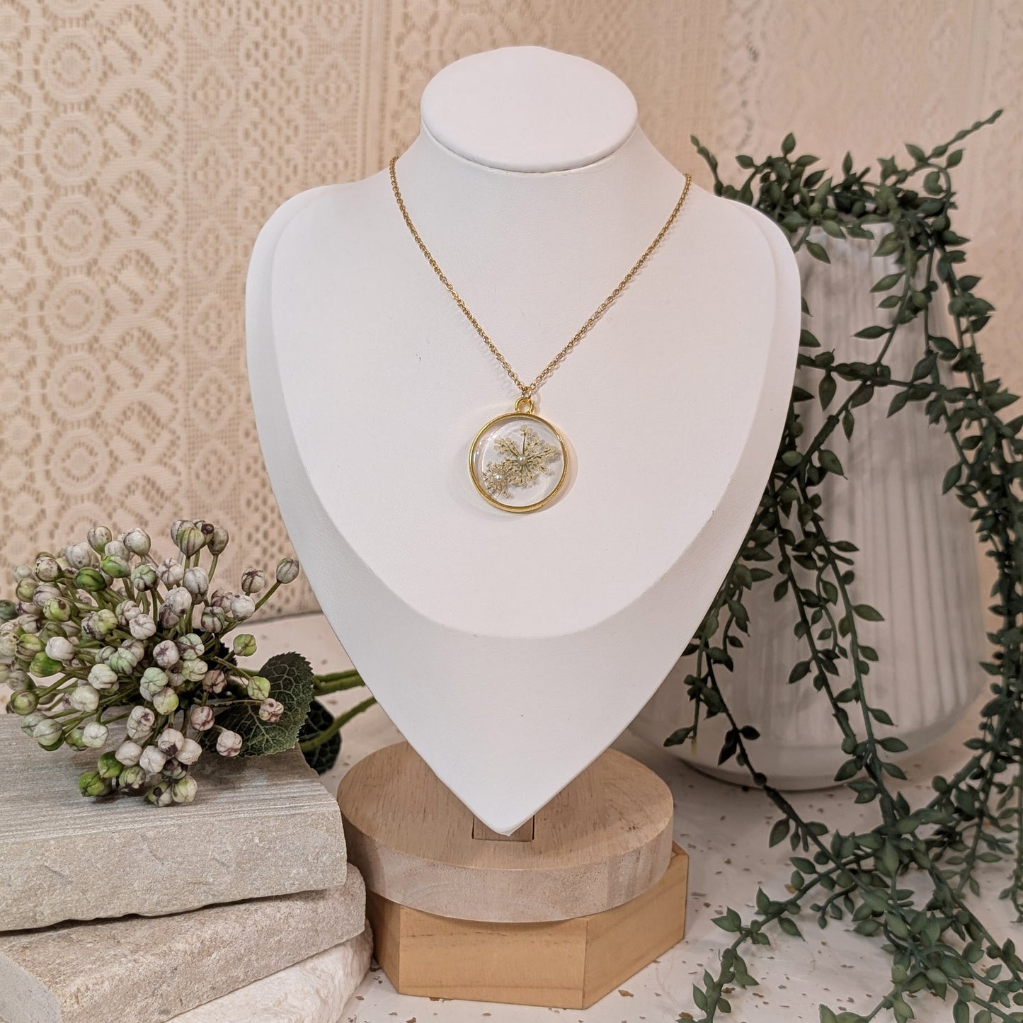 Gold Plated Two Queen Anne's Lace Necklace with Imitation Pearl – Symbol of Sanctuary and Elegance