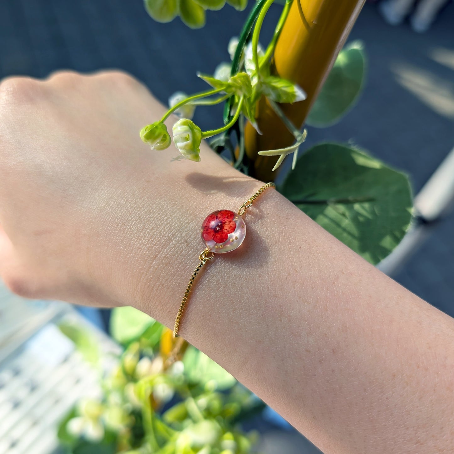 Everlasting Love Half Sphere Bracelet with Red Cerise Queen | 18K Gold Plated Nature Jewellery