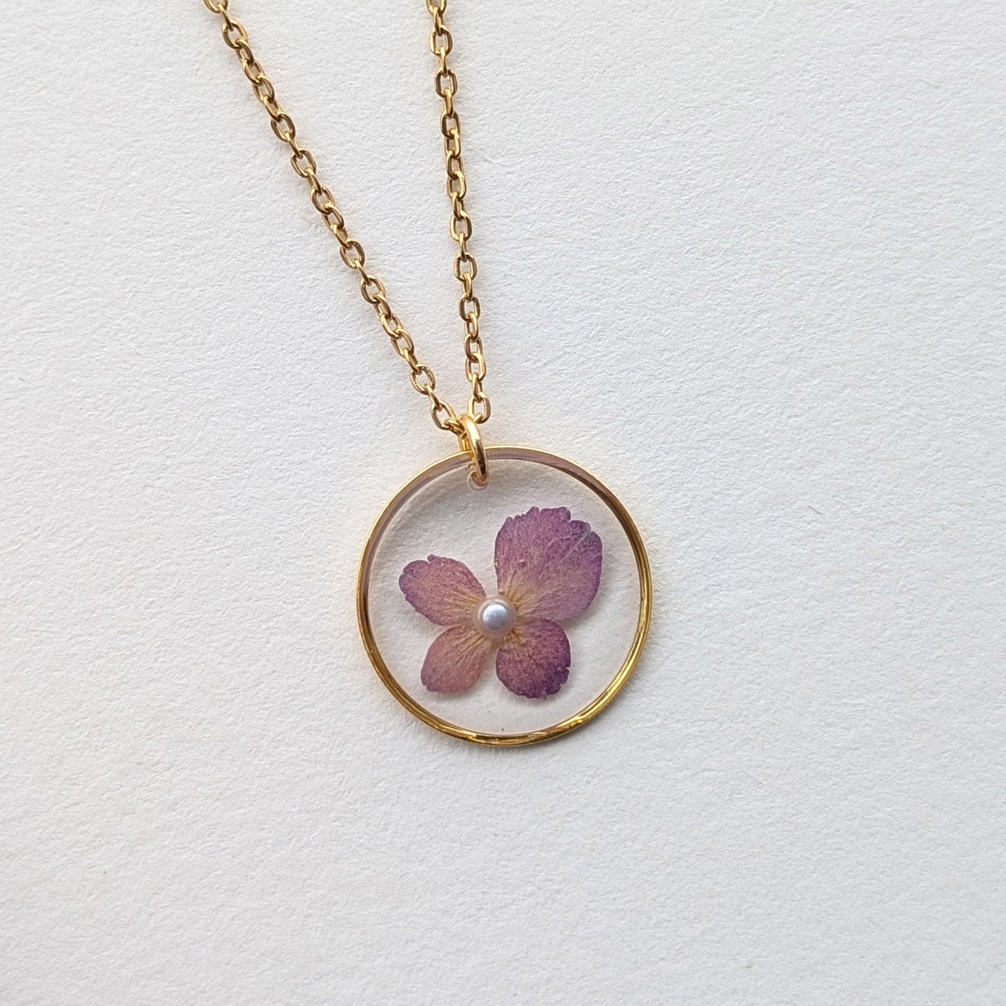 Hydrangea Floral Necklace – 18K Gold Plated Botanical Pendant