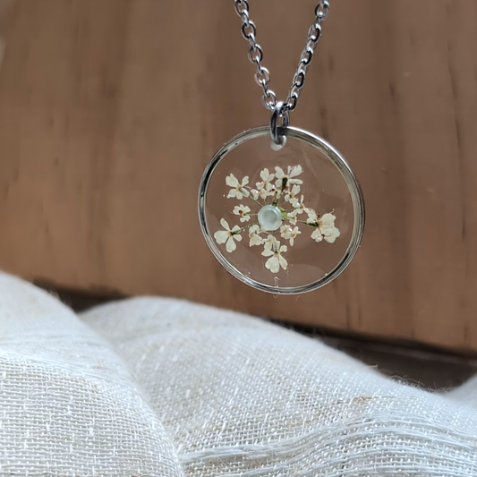 Queen Anne’s Lace Platinum Plated Necklace with Pearl Accent | Real Flower Jewellery